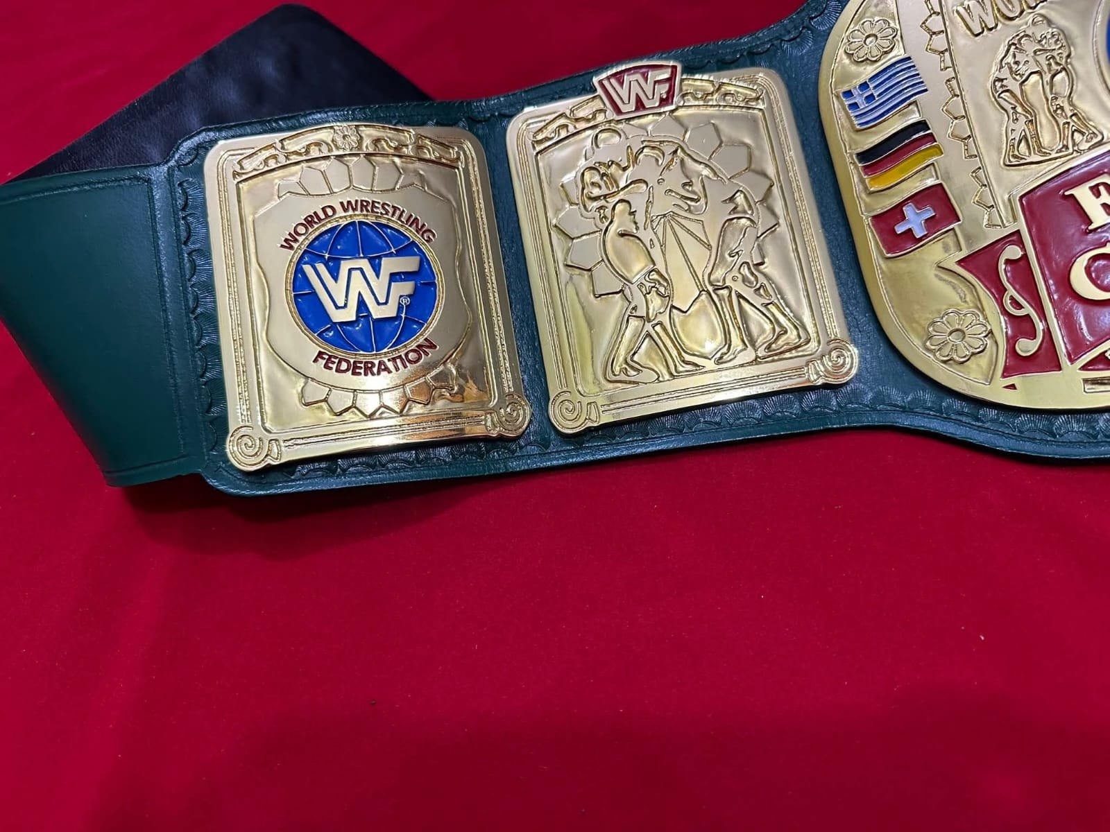 ax_1_6c3bbe13-06ef-4fad-8c7e-6d658b0d079e WWF European Wrestling Championship Belt – 4MM Zinc Gold Plated Replica - Image 2