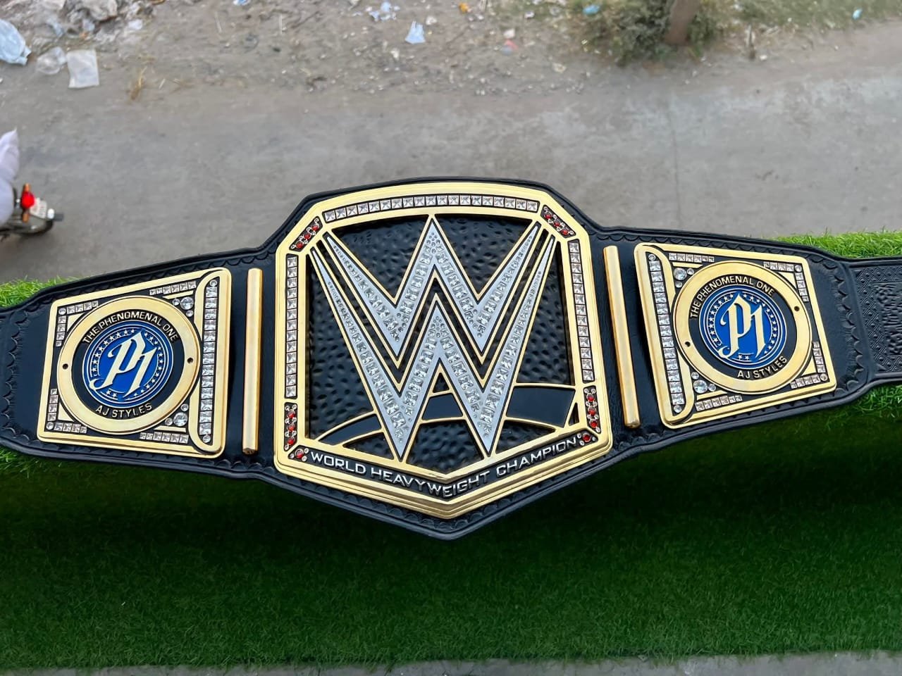 r_1 Premium CNC 3D Worldheavyweight Championship Replica Belt 16MM Releatherd With Aj Styles Side Plates 24K Gold Adults Size